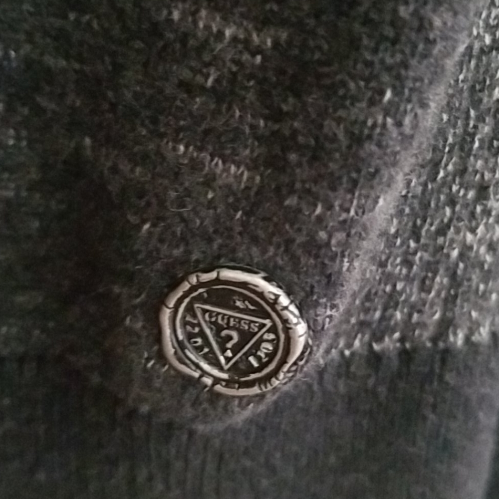 Guess sweater - Picture 3 of 5